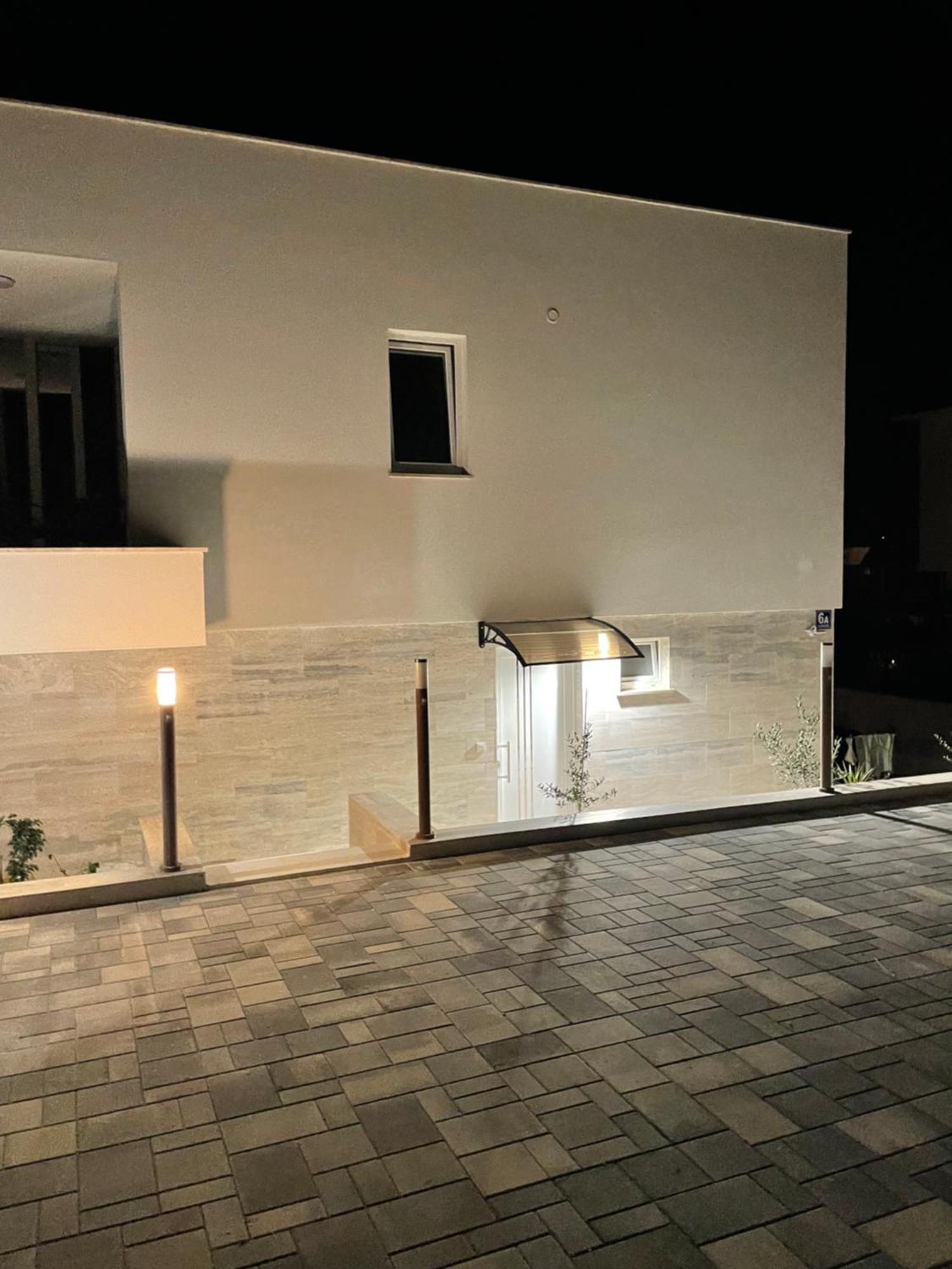 Vila Regina Apartment Paloma With Swimming Pool Jezera Exterior foto